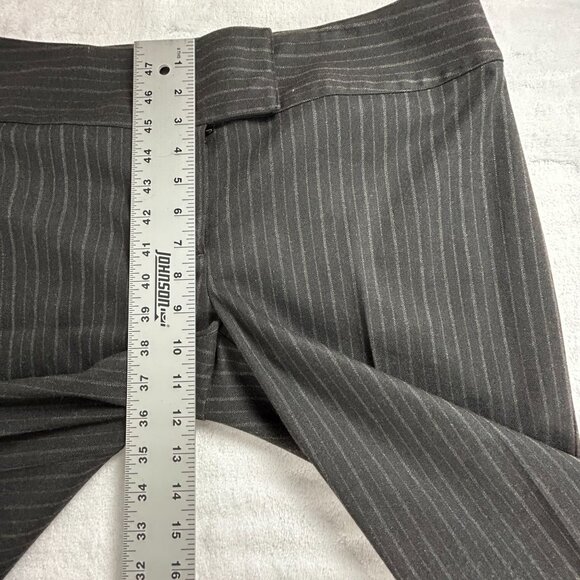 Cabi Gray Pinstripe Trousers Size 12 Career Pants Mid-Rise Straight Leg Stretch - Picture 7 of 9